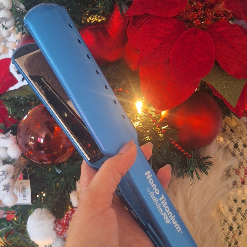 Blue Nano Titanium Hair Straightener